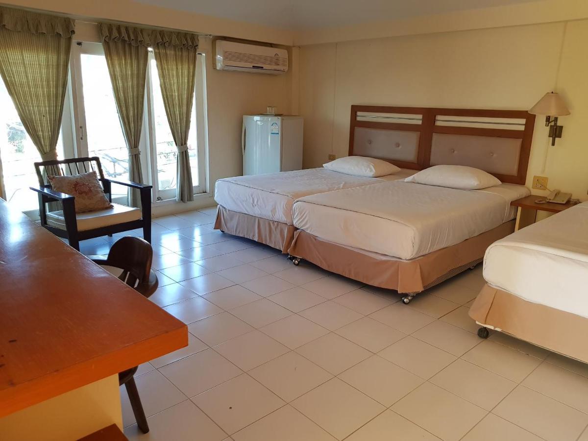 Casa Holiday Hotel Sha ピサヌローク エクステリア 写真