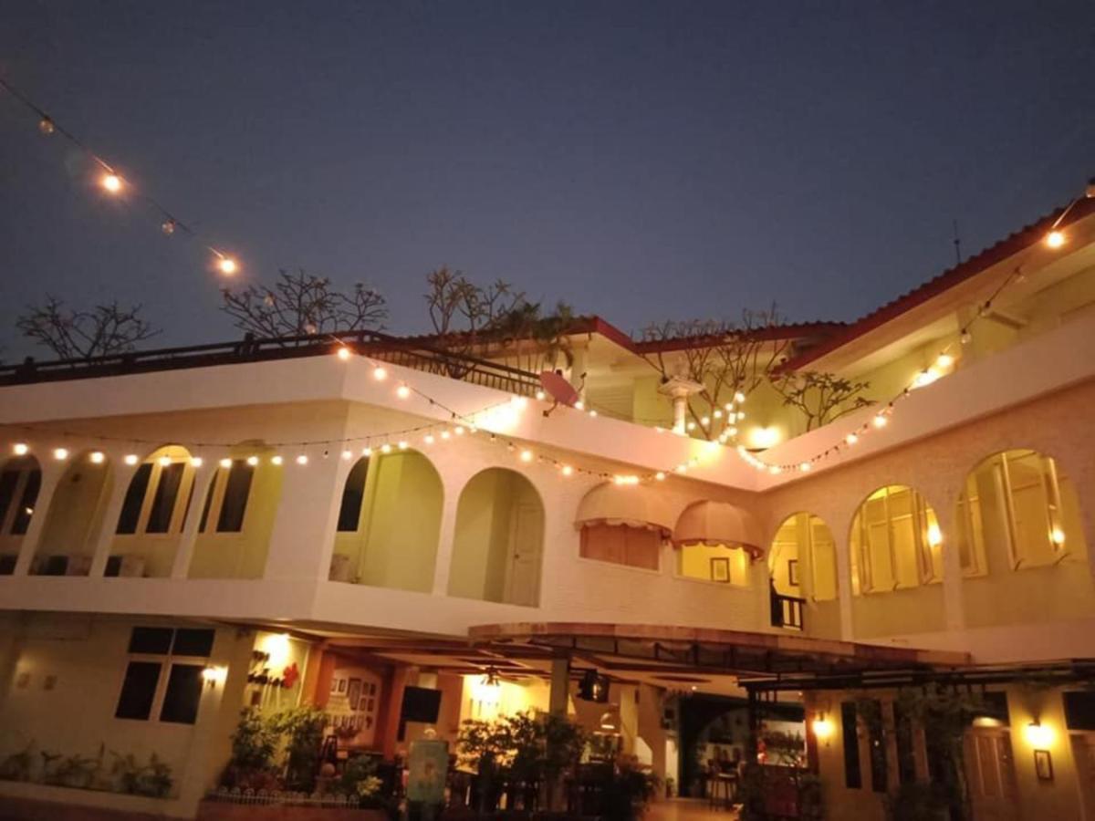 Casa Holiday Hotel Sha ピサヌローク エクステリア 写真