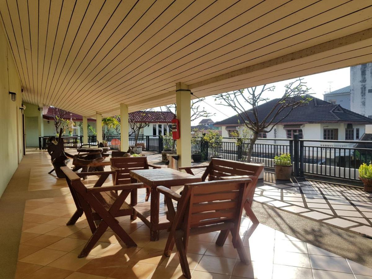 Casa Holiday Hotel Sha ピサヌローク エクステリア 写真